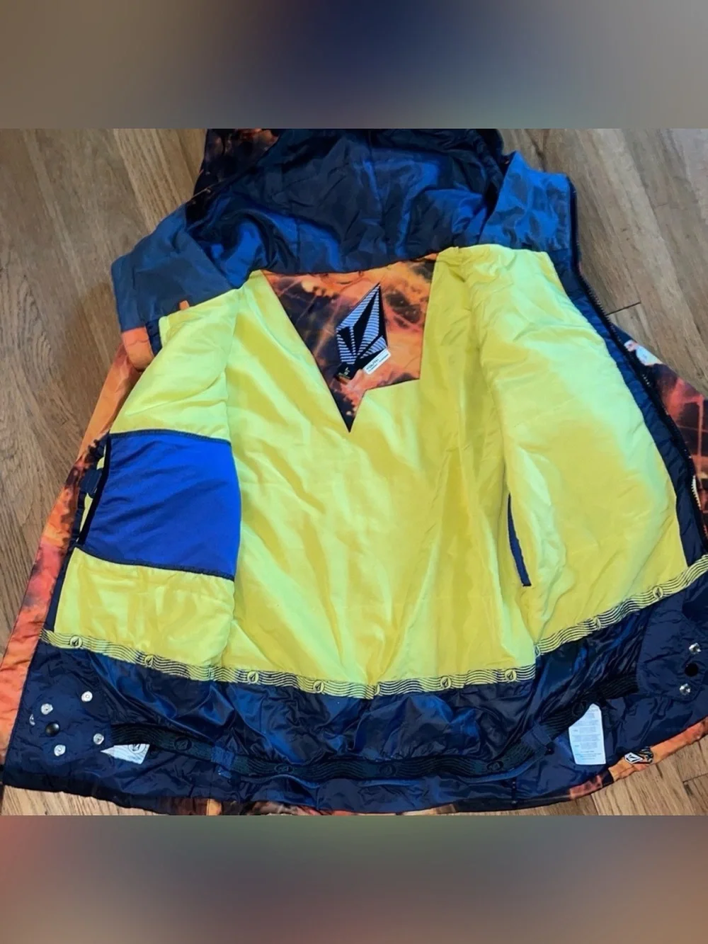 Volcom Snow Jacket - Youth Large - Orange Black